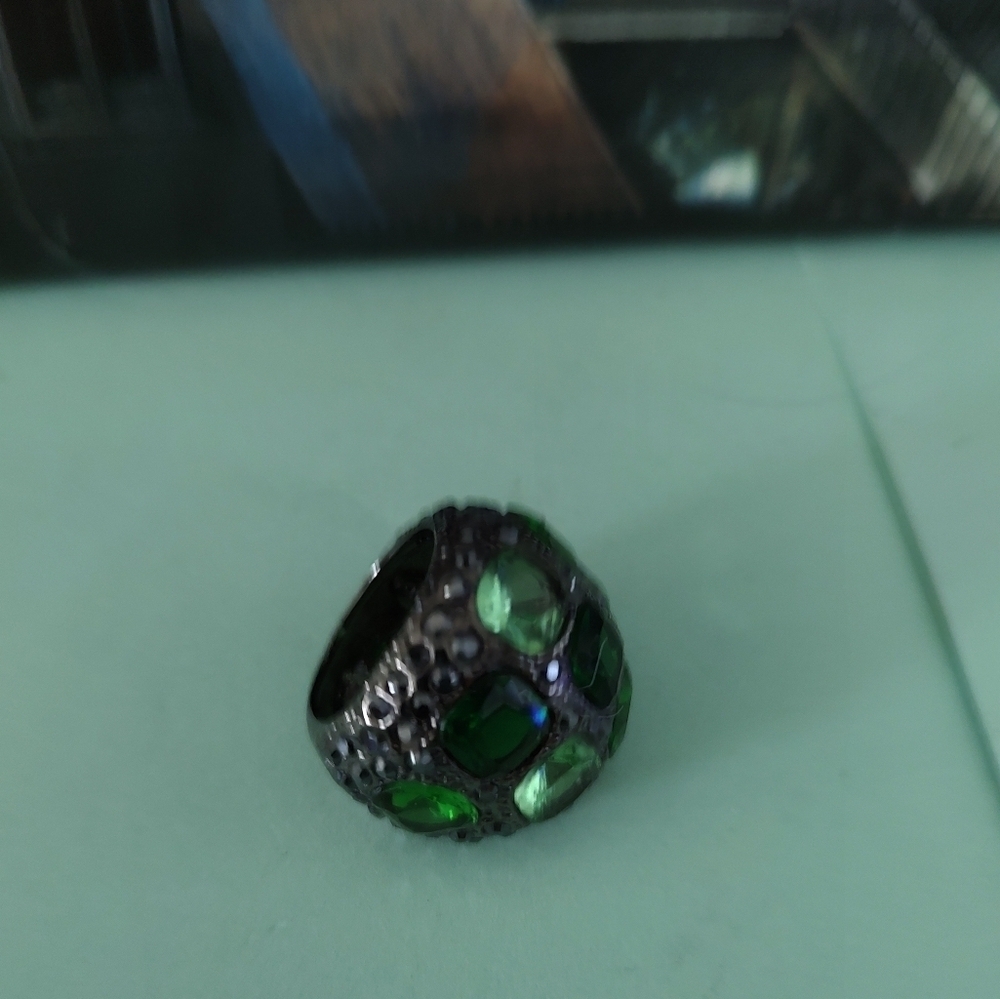 VINTAGE STATEMENT RING - Picture 7 of 10